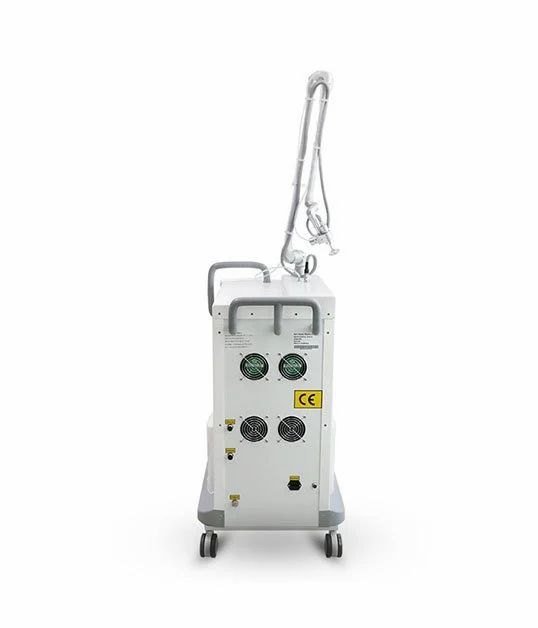 CO2 fractional laser with seven-joint articulated arm
