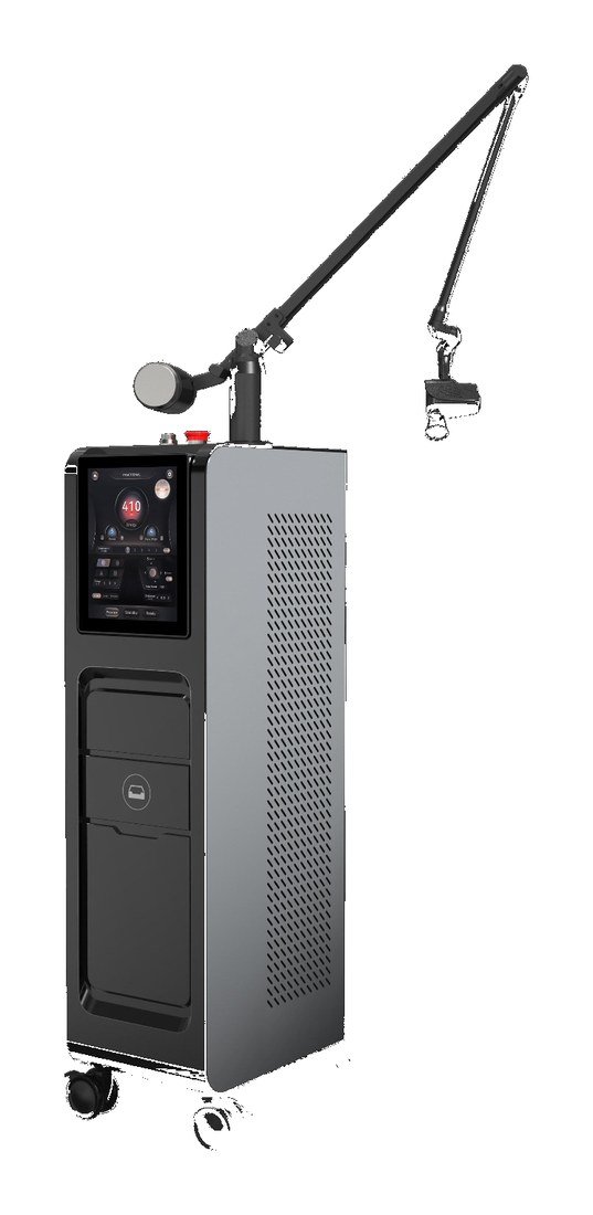 CO2 fractional laser with metal RF tube and articulated arm
